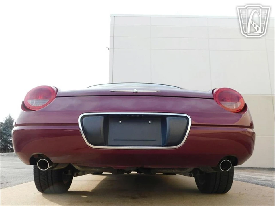2004 Ford Thunderbird 11th Gen - Image 23 of 31