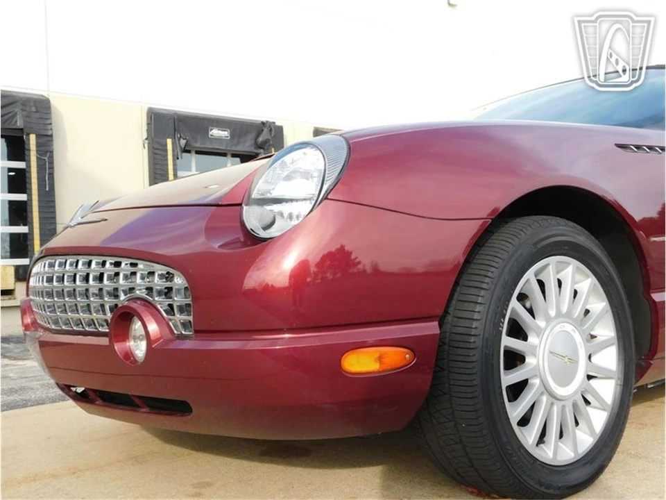 2004 Ford Thunderbird 11th Gen - Image 29 of 31