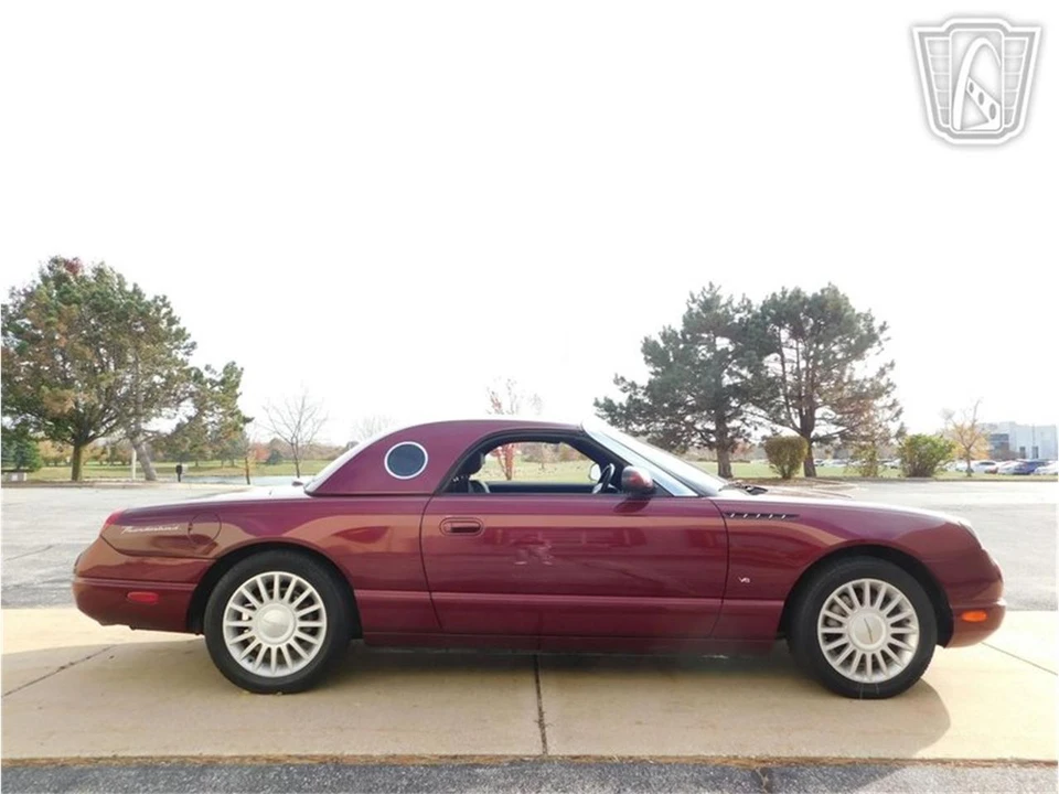 2004 Ford Thunderbird 11th Gen - Image 14 of 31