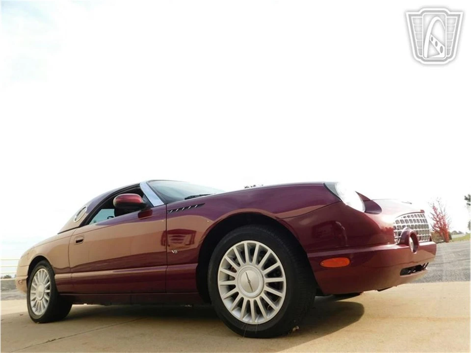 2004 Ford Thunderbird 11th Gen - Image 20 of 31