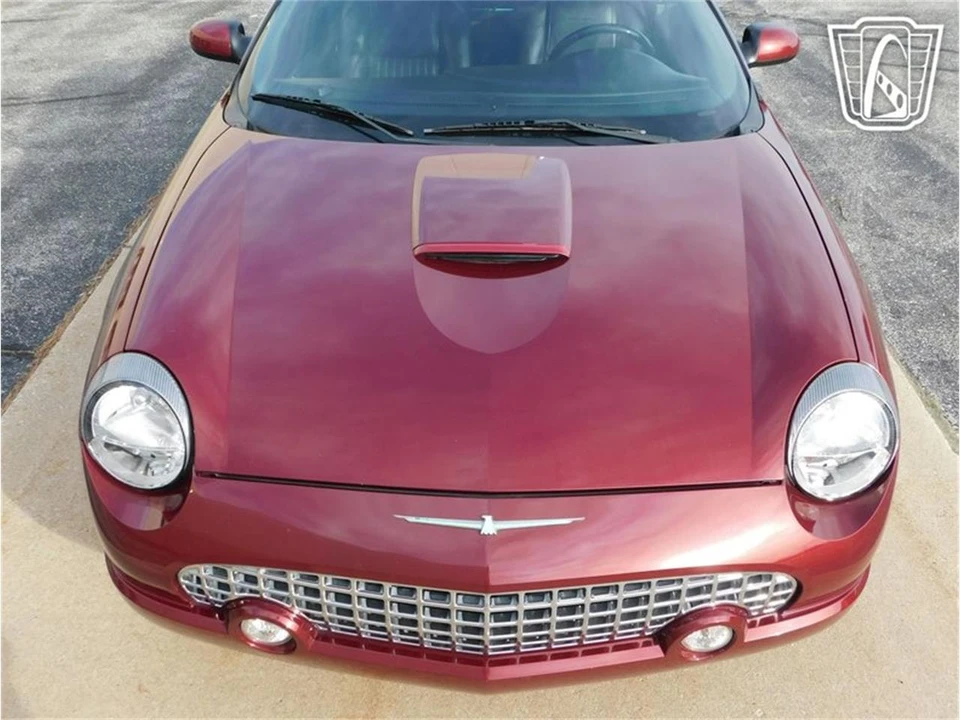 2004 Ford Thunderbird 11th Gen - Image 25 of 31