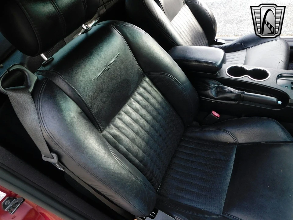 2004 Ford Thunderbird 11th Gen - Image 18 of 21