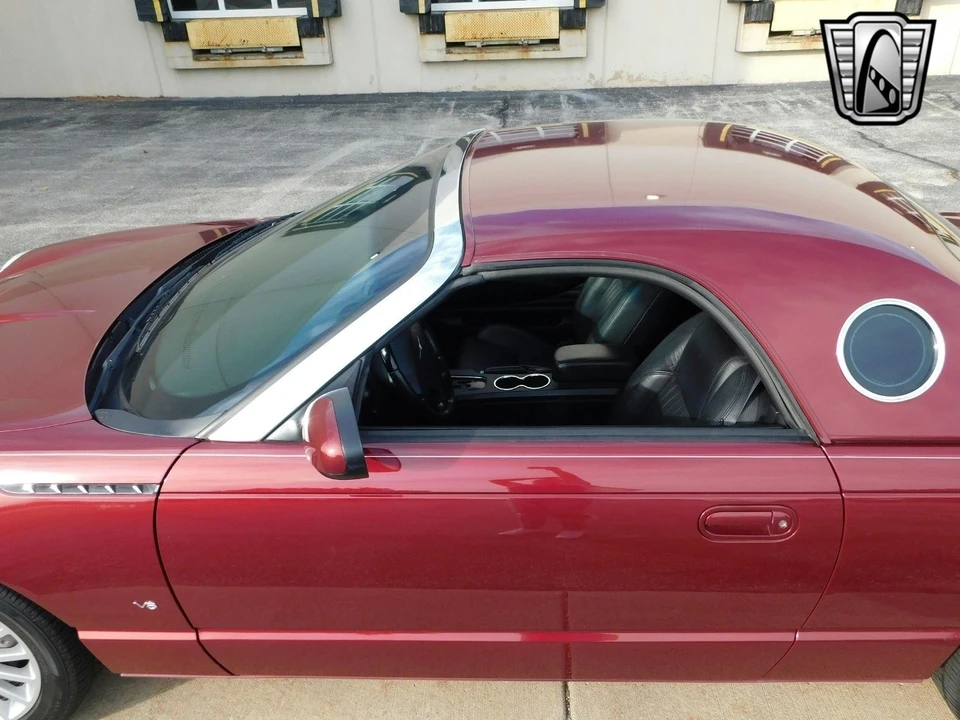 2004 Ford Thunderbird 11th Gen - Image 13 of 21