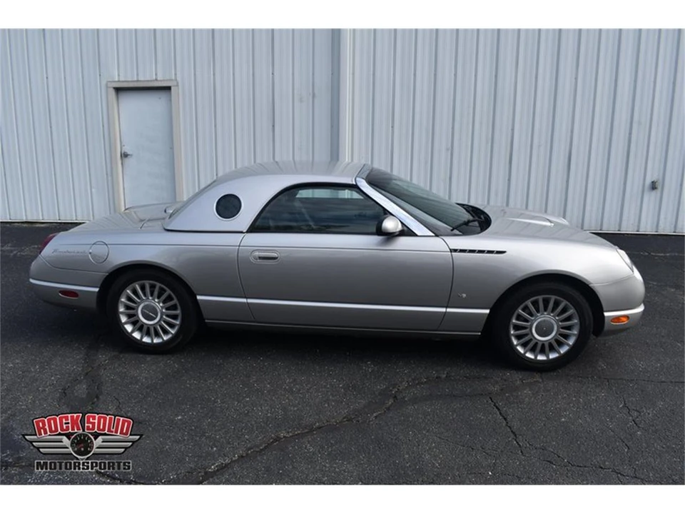2004 Ford Thunderbird 11th Gen - Image 3 of 31