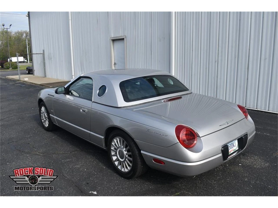 2004 Ford Thunderbird 11th Gen - Image 5 of 31