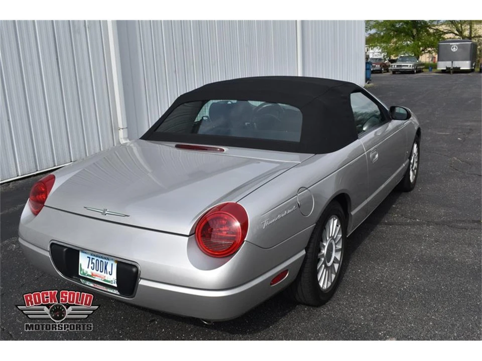 2004 Ford Thunderbird 11th Gen - Image 9 of 31