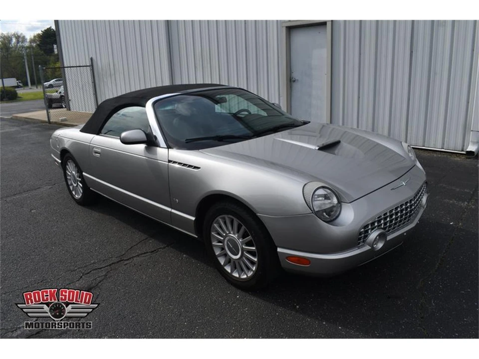 2004 Ford Thunderbird 11th Gen - Image 11 of 31