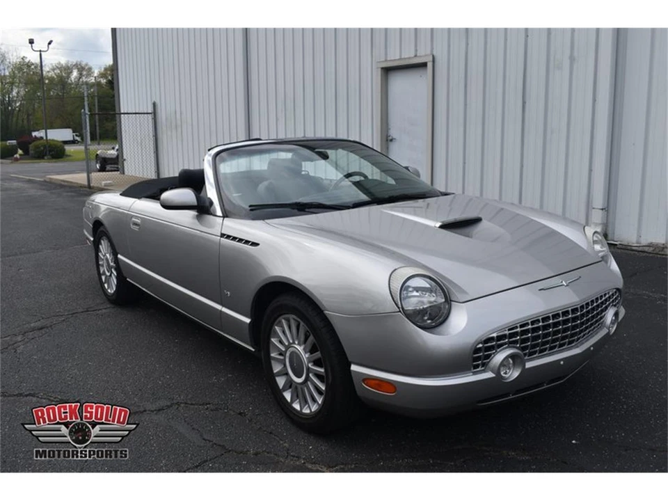 2004 Ford Thunderbird 11th Gen - Image 16 of 31