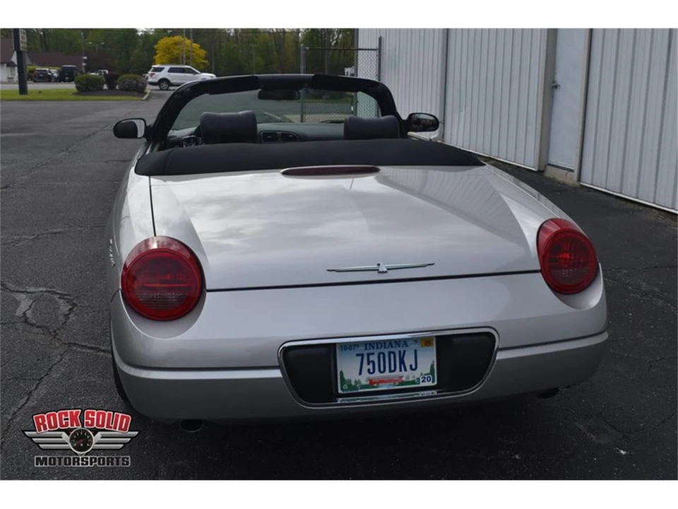 2004 Ford Thunderbird 11th Gen - Image 25 of 31