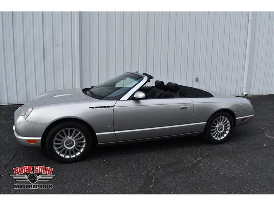 2004 Ford Thunderbird 11th Gen - Image 30 of 31