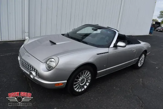 2004 Ford Thunderbird