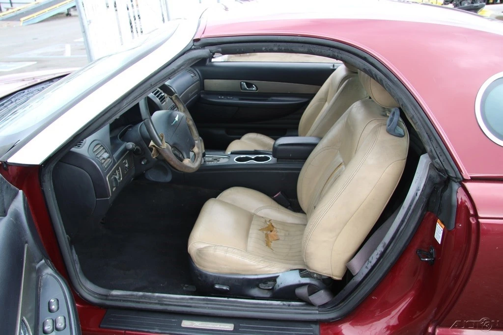 2004 Ford Thunderbird 11th Gen - Image 12 of 21