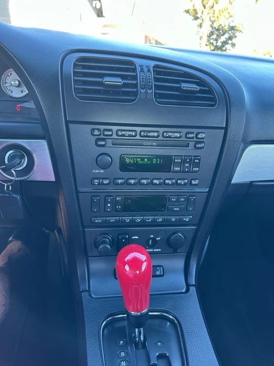 2004 Ford Thunderbird 11th Gen - Image 15 of 21