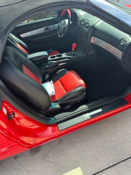 2004 Ford Thunderbird 11th Gen - Image 19 of 21