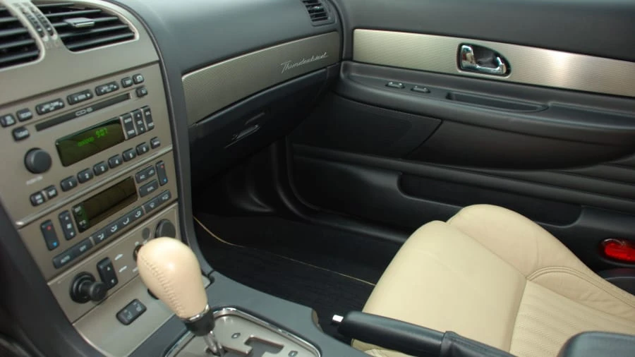 2004 Ford Thunderbird 11th Gen - Image 5 of 10