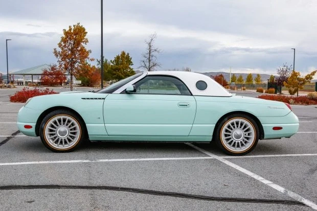 2004 Ford Thunderbird 11th Gen - Image 3 of 8