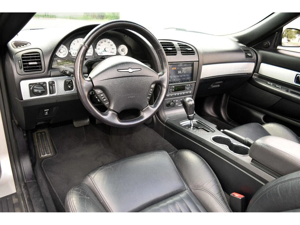 2004 Ford Thunderbird 11th Gen - Image 9 of 24