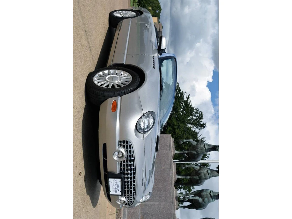 2004 Ford Thunderbird 11th Gen - Image 2 of 24