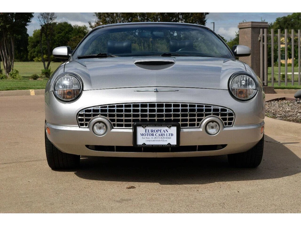2004 Ford Thunderbird 11th Gen - Image 3 of 24