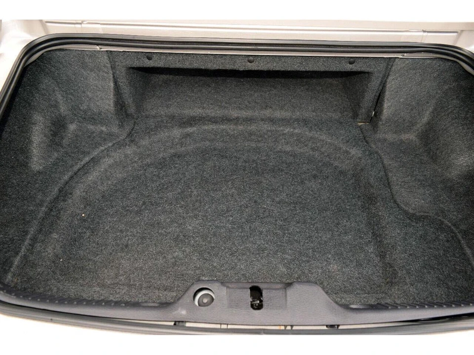 2004 Ford Thunderbird 11th Gen - Image 17 of 24