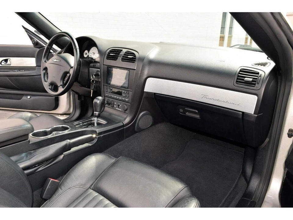 2004 Ford Thunderbird 11th Gen - Image 12 of 24