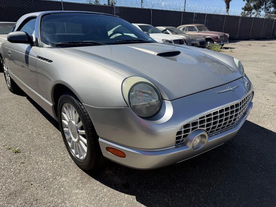 2004 Ford Thunderbird 11th Gen - Image 5 of 21