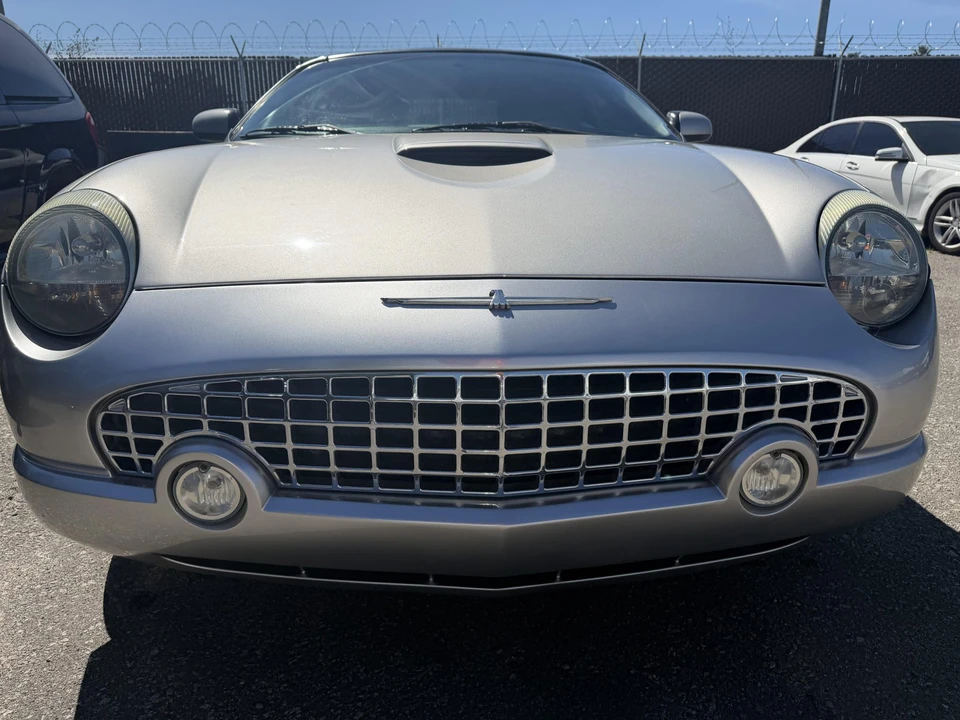 2004 Ford Thunderbird 11th Gen - Image 18 of 21