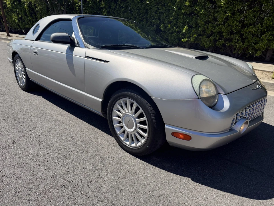 2004 Ford Thunderbird 11th Gen - Image 3 of 21