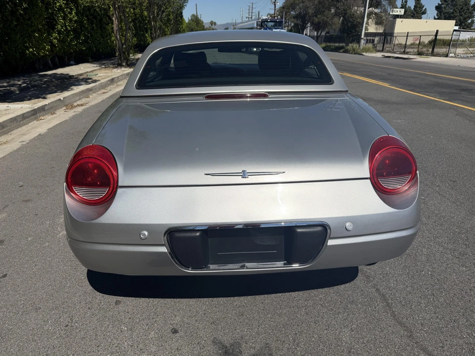 2004 Ford Thunderbird 11th Gen - Image 10 of 21