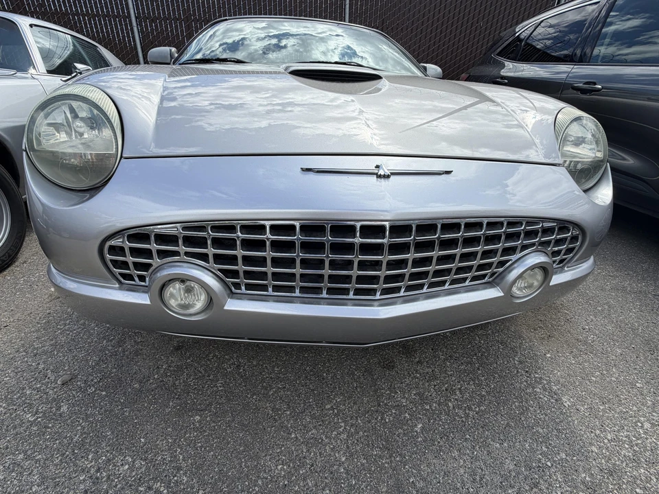2004 Ford Thunderbird 11th Gen - Image 17 of 21