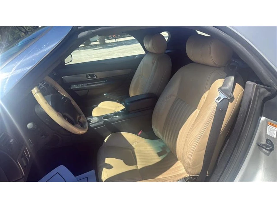 2004 Ford Thunderbird 11th Gen - Image 20 of 29
