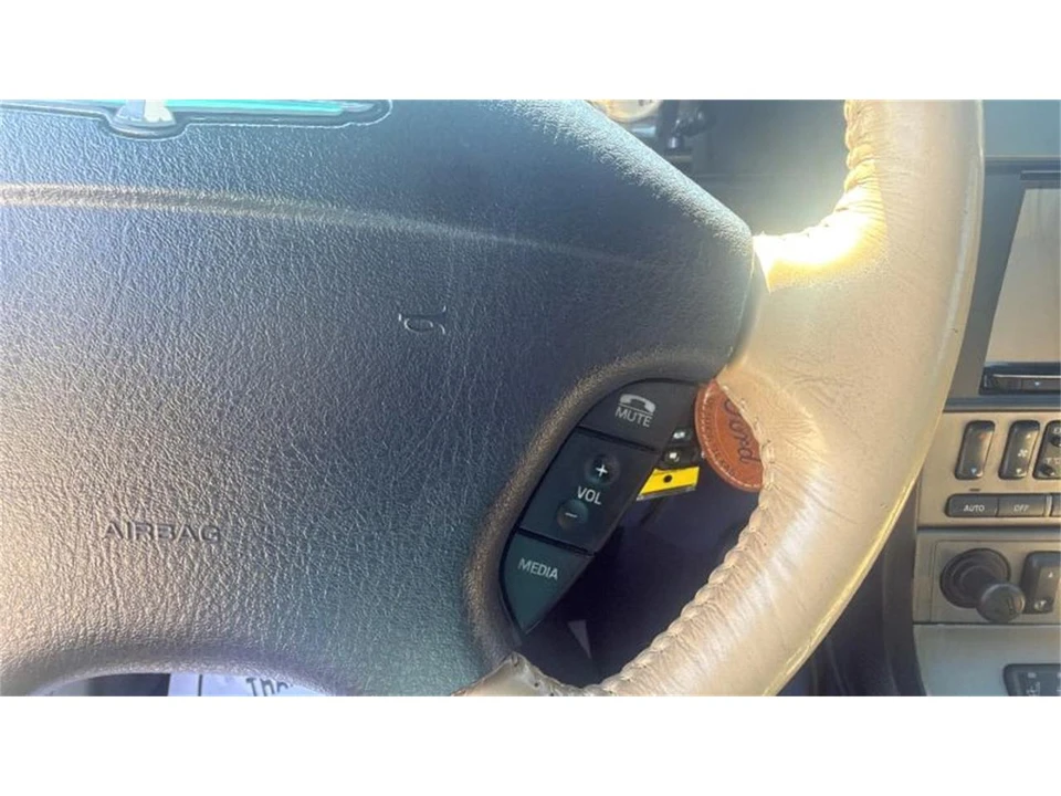 2004 Ford Thunderbird 11th Gen - Image 10 of 29