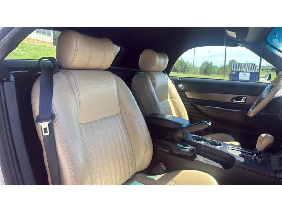 2004 Ford Thunderbird 11th Gen - Image 27 of 29