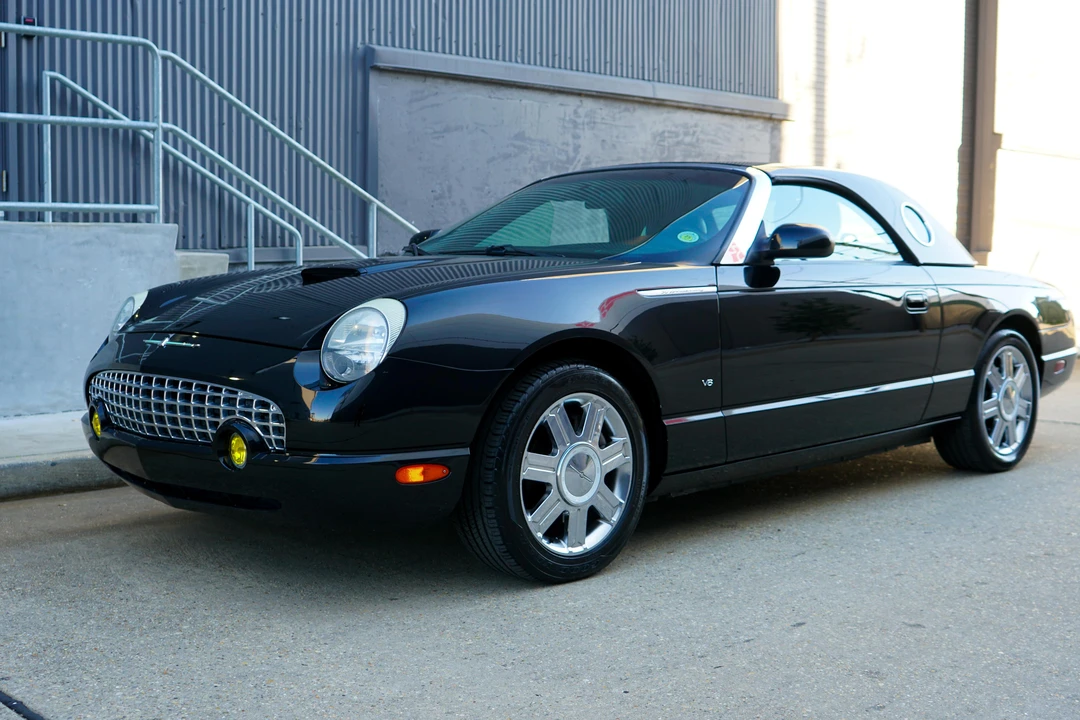 2004 Ford Thunderbird 11th Gen - Image 27 of 31