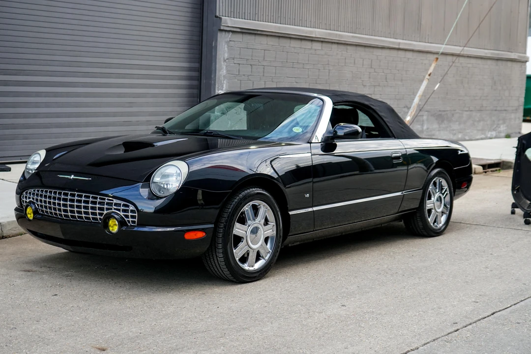2004 Ford Thunderbird 11th Gen - Image 18 of 31