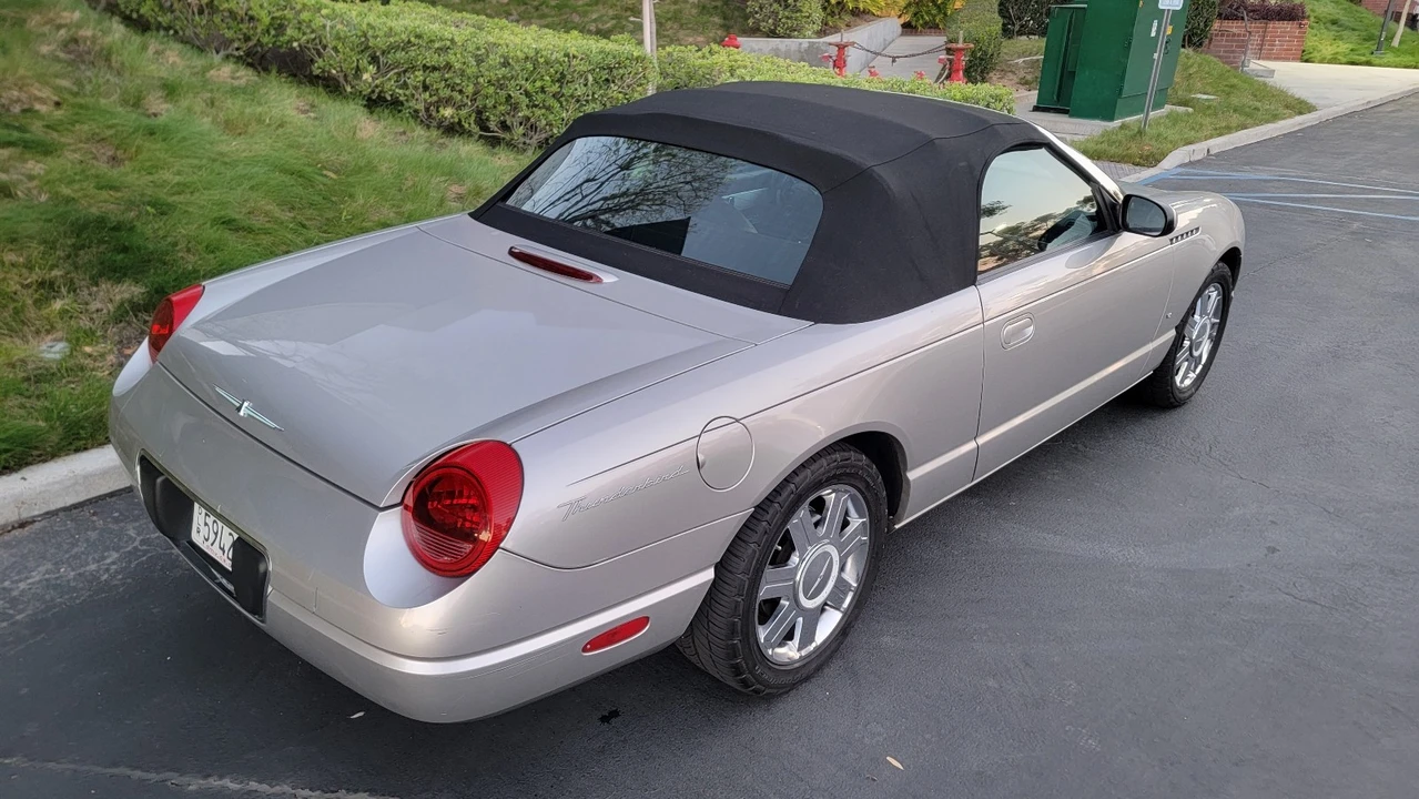 2004 Ford Thunderbird 11th Gen - Image 8 of 21