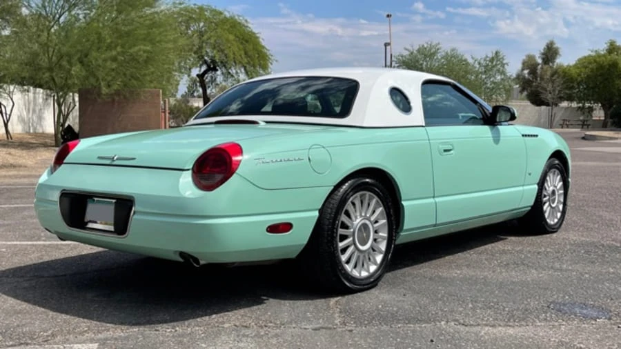 2004 Ford Thunderbird 11th Gen - Image 17 of 17