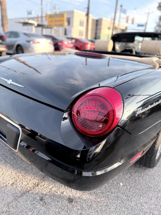 2004 Ford Thunderbird 11th Gen - Image 10 of 19