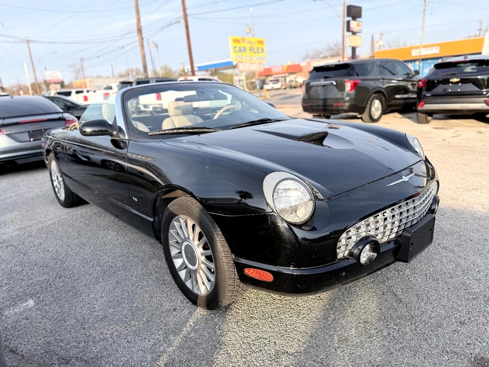 2004 Ford Thunderbird 11th Gen - Image 11 of 19
