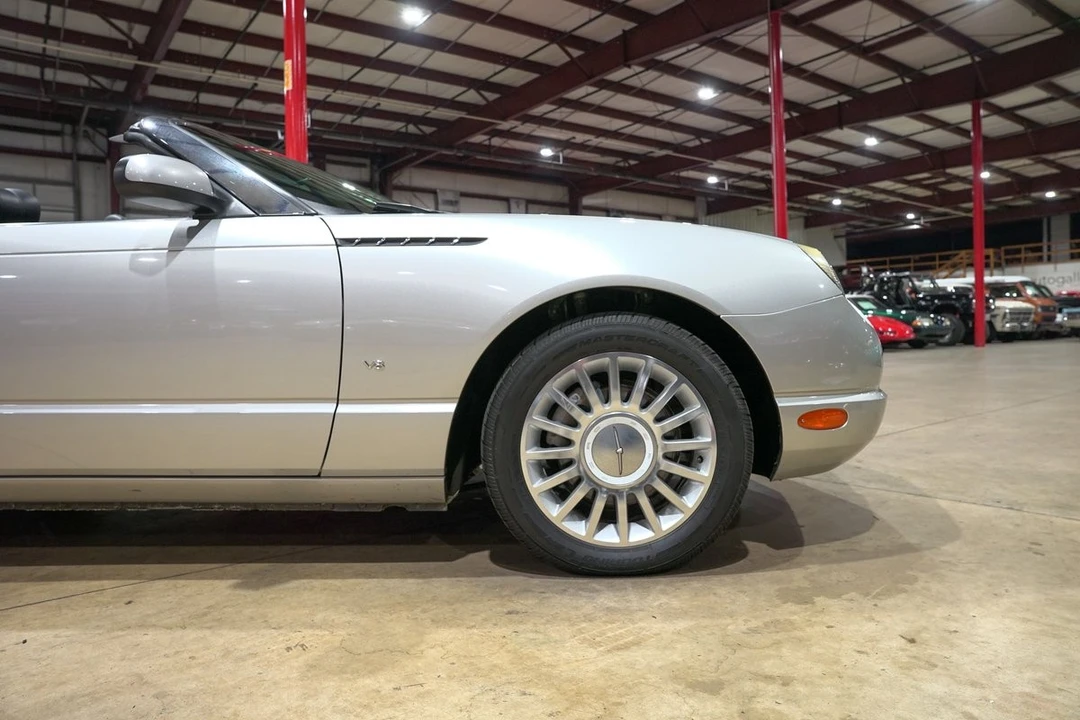 2004 Ford Thunderbird 11th Gen - Image 11 of 12