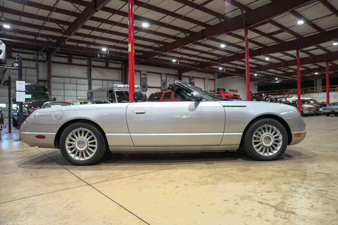 2004 Ford Thunderbird 11th Gen - Image 10 of 12