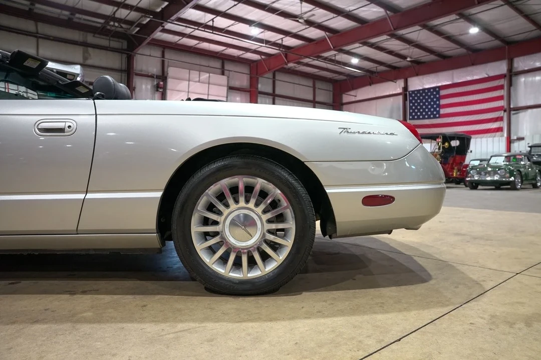 2004 Ford Thunderbird 11th Gen - Image 5 of 12
