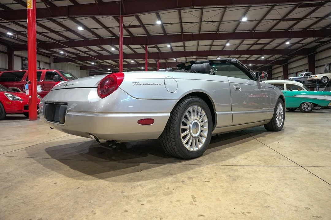 2004 Ford Thunderbird 11th Gen - Image 8 of 12