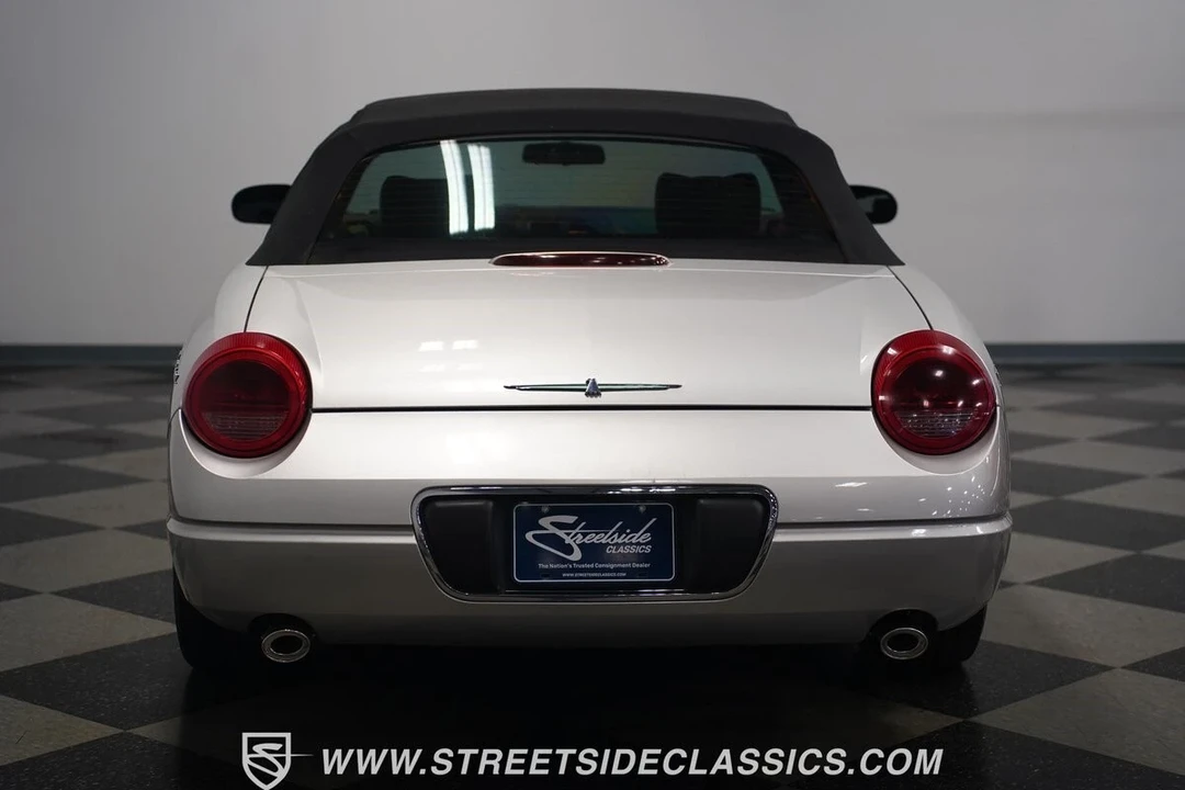 2004 Ford Thunderbird 11th Gen - Image 14 of 21