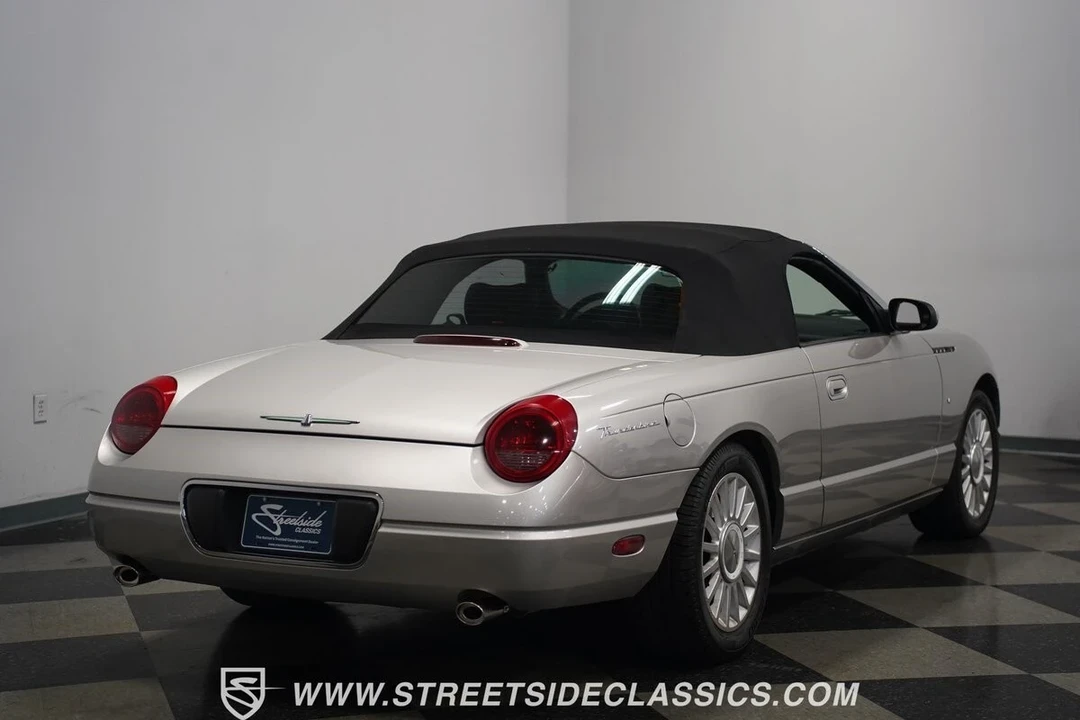 2004 Ford Thunderbird 11th Gen - Image 15 of 21