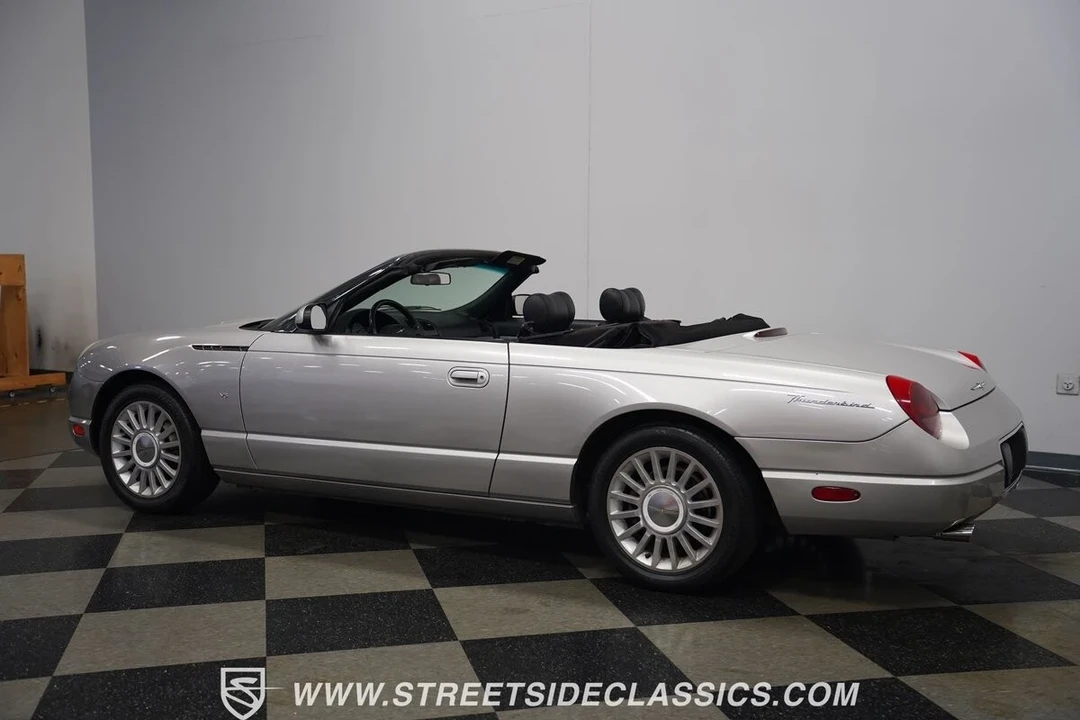2004 Ford Thunderbird 11th Gen - Image 11 of 21