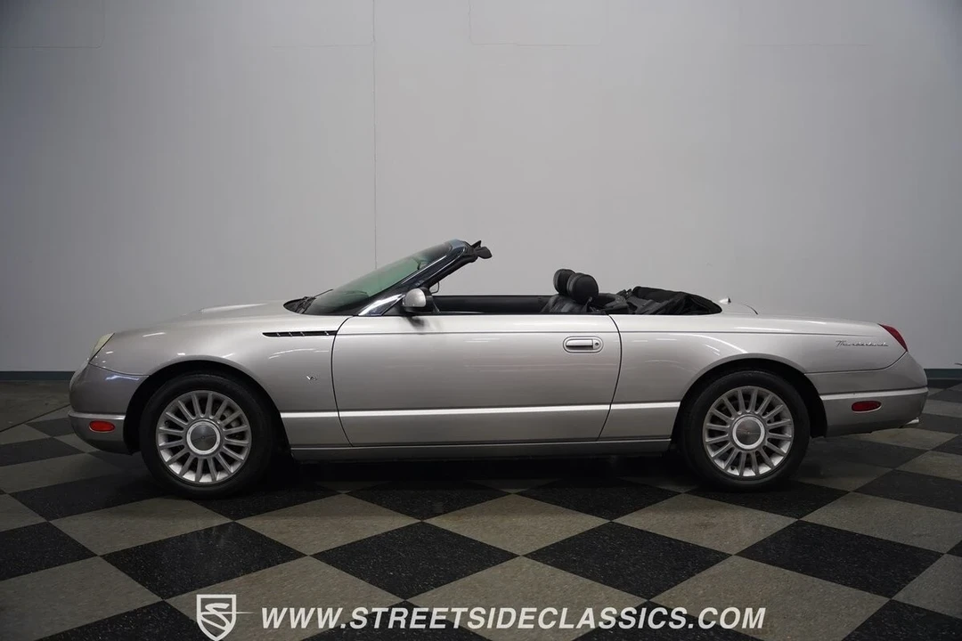 2004 Ford Thunderbird 11th Gen - Image 10 of 21
