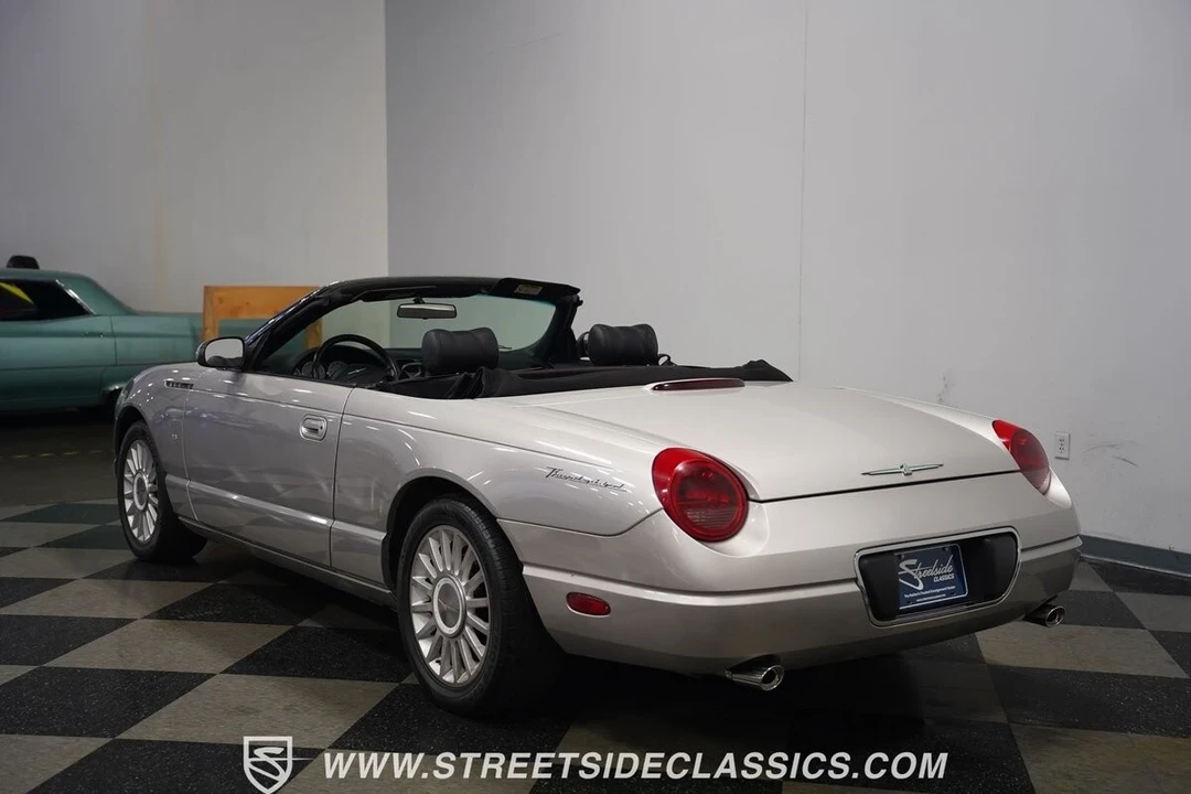 2004 Ford Thunderbird 11th Gen - Image 12 of 21