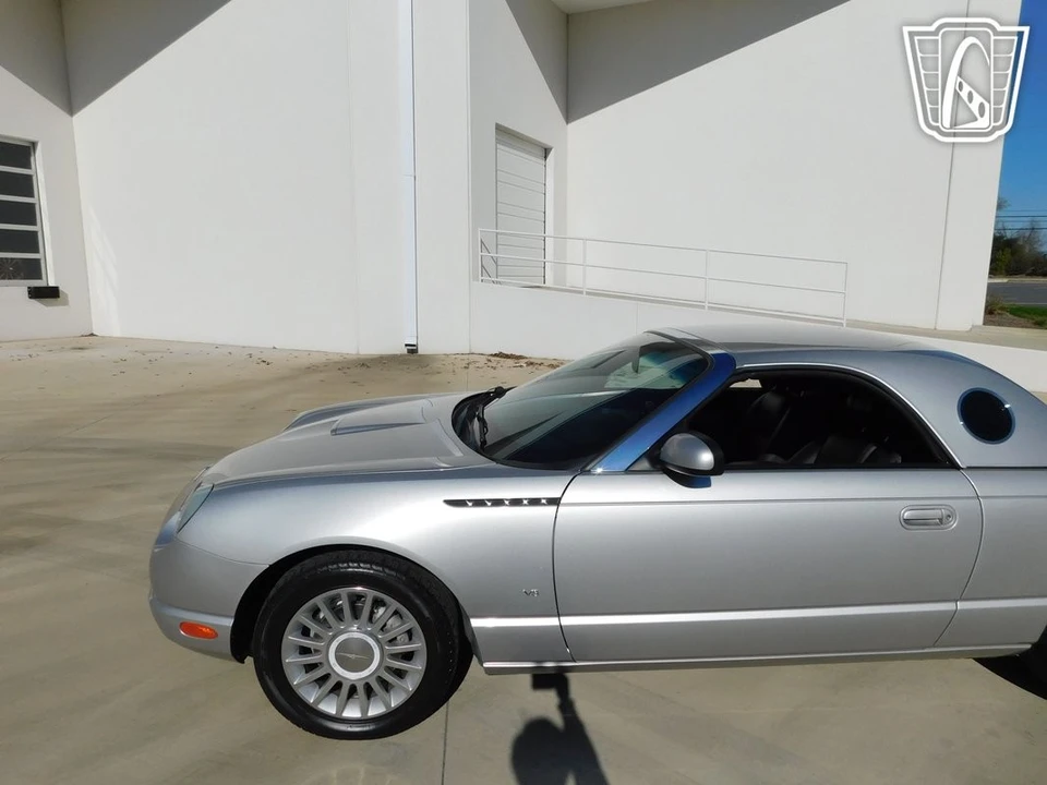 2004 Ford Thunderbird 11th Gen - Image 12 of 12