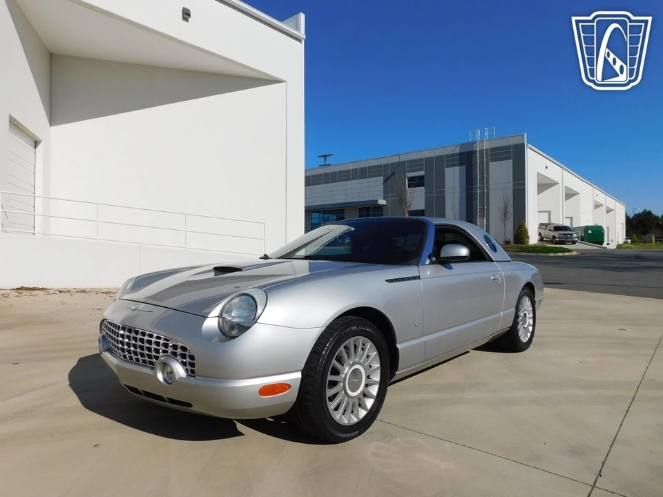 2004 Ford Thunderbird 11th Gen - Image 8 of 12